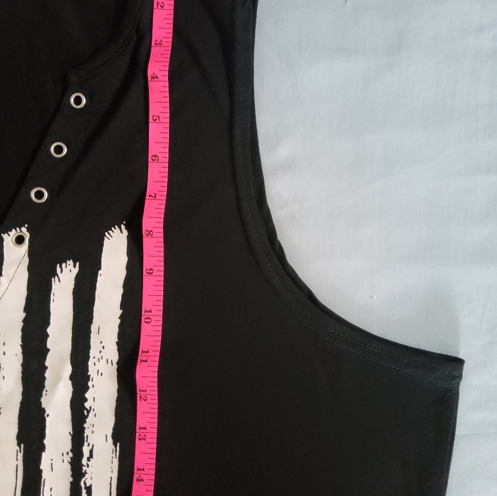 Black Tank Top with White Flag Graphic - Picture 6 of 6